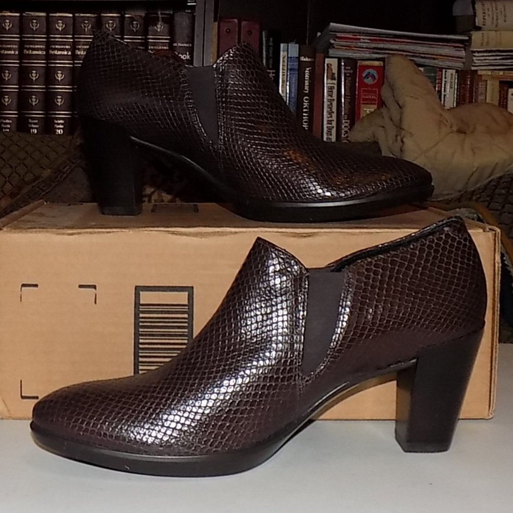 New Ecco Shape 55 Plateau Danish Design snake leather bootie EU41 US10-10.5